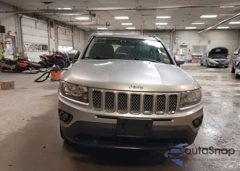 2016 Jeep Compass Latitude из США, поврежденный, VIN 1C4NJDEB4GD631759